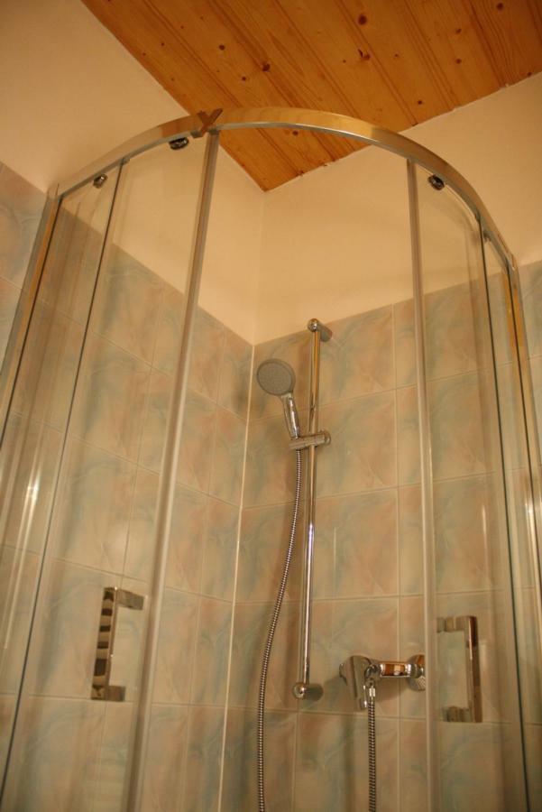 Kedvenc Vendeghaz Hotel Miskolc Luaran gambar