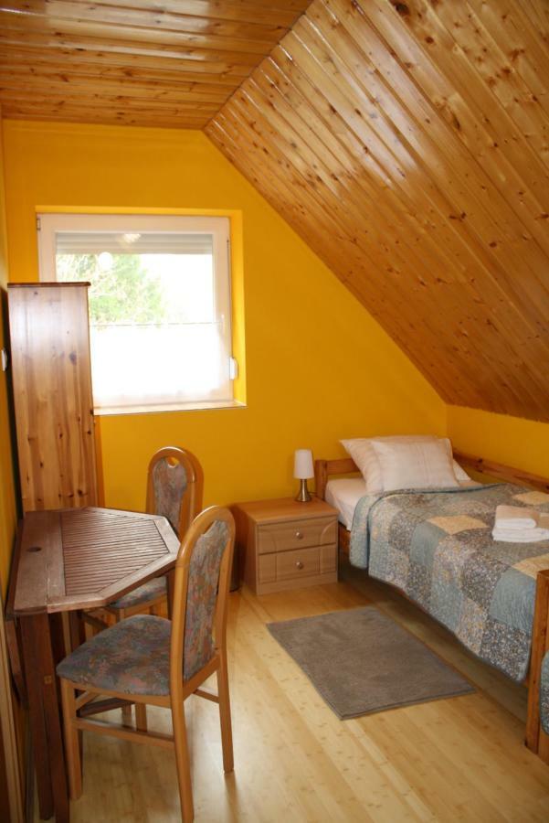 Kedvenc Vendeghaz Hotel Miskolc Luaran gambar