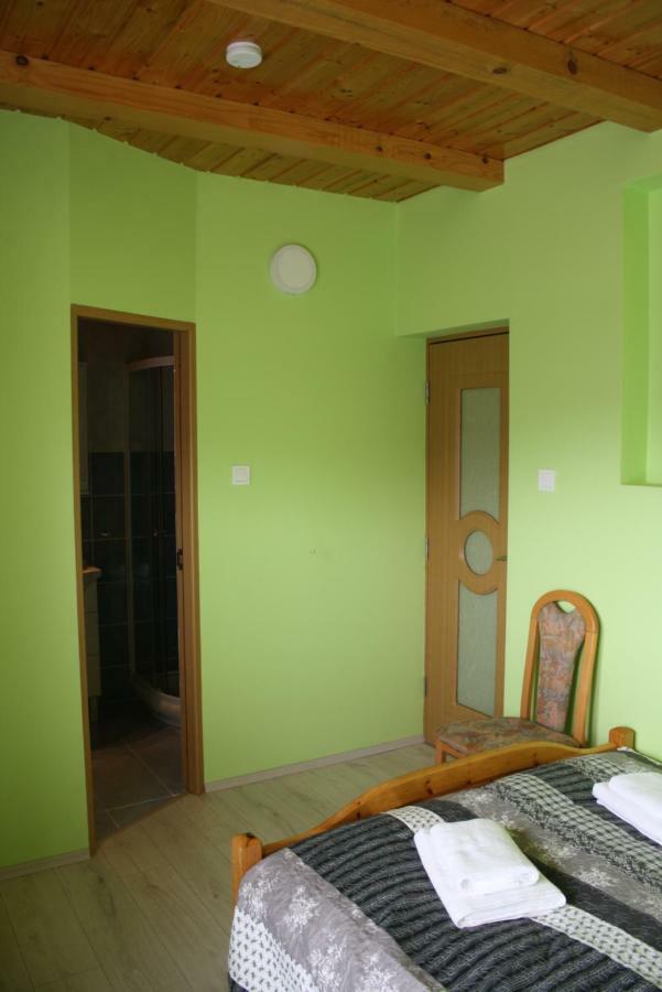 Kedvenc Vendeghaz Hotel Miskolc Luaran gambar