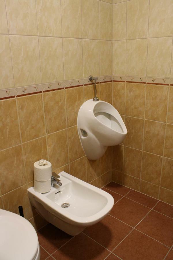 Kedvenc Vendeghaz Hotel Miskolc Luaran gambar