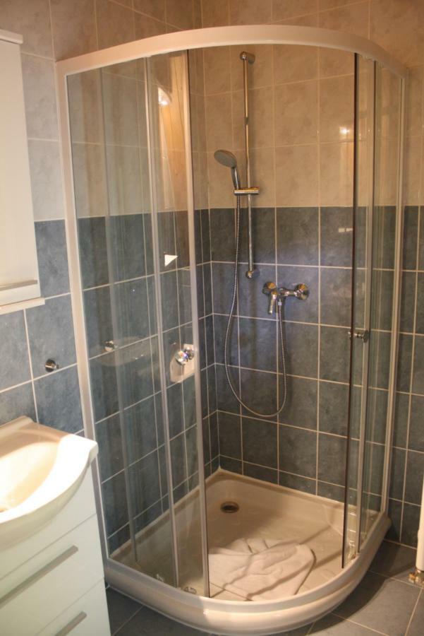 Kedvenc Vendeghaz Hotel Miskolc Luaran gambar