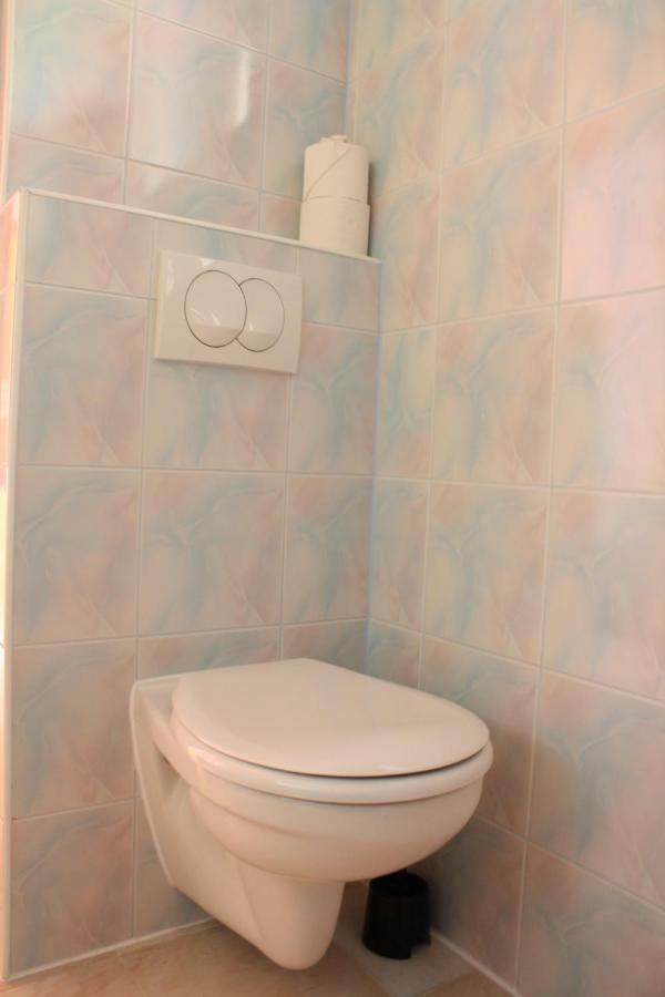 Kedvenc Vendeghaz Hotel Miskolc Luaran gambar